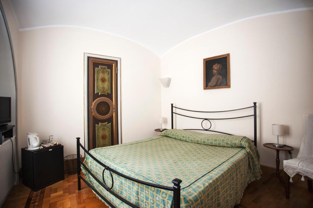 Martina House Bed & Breakfast Rome Exterior photo